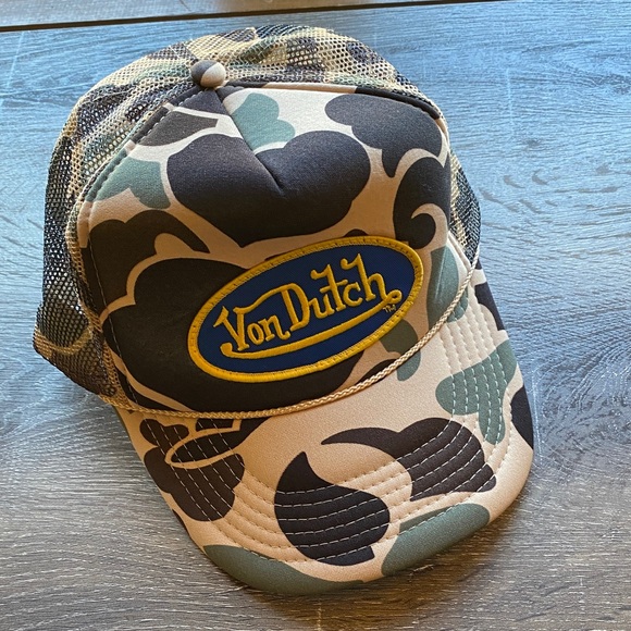 Von Dutch Camo Mesh Cap with Logo